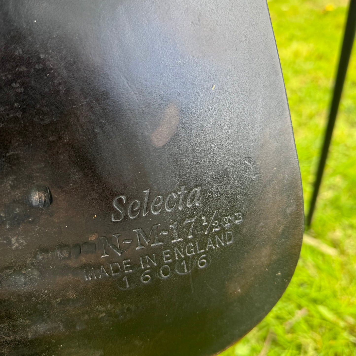 HS#0101 Albion 17.5" N-M Dressage Selecta Saddle