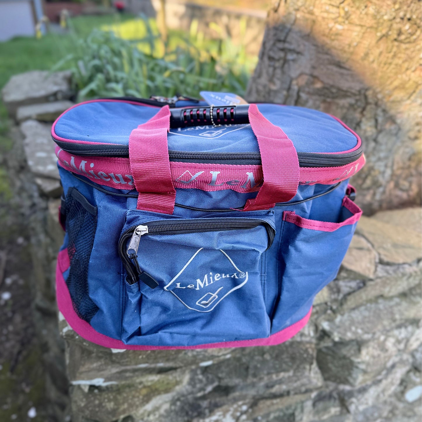 HS#9004 Lemieux Grooming Bag