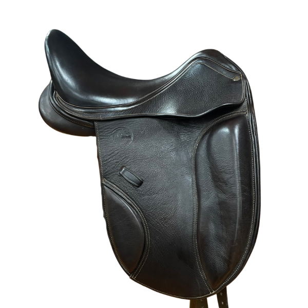 17.5” UCHA DRESSAGE