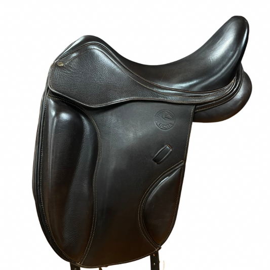 17.5” UCHA DRESSAGE