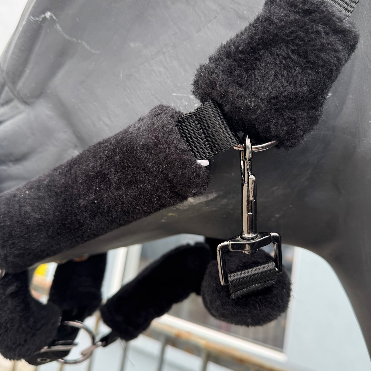 Holmestead Luxury Faux Sheepskin Headcollar