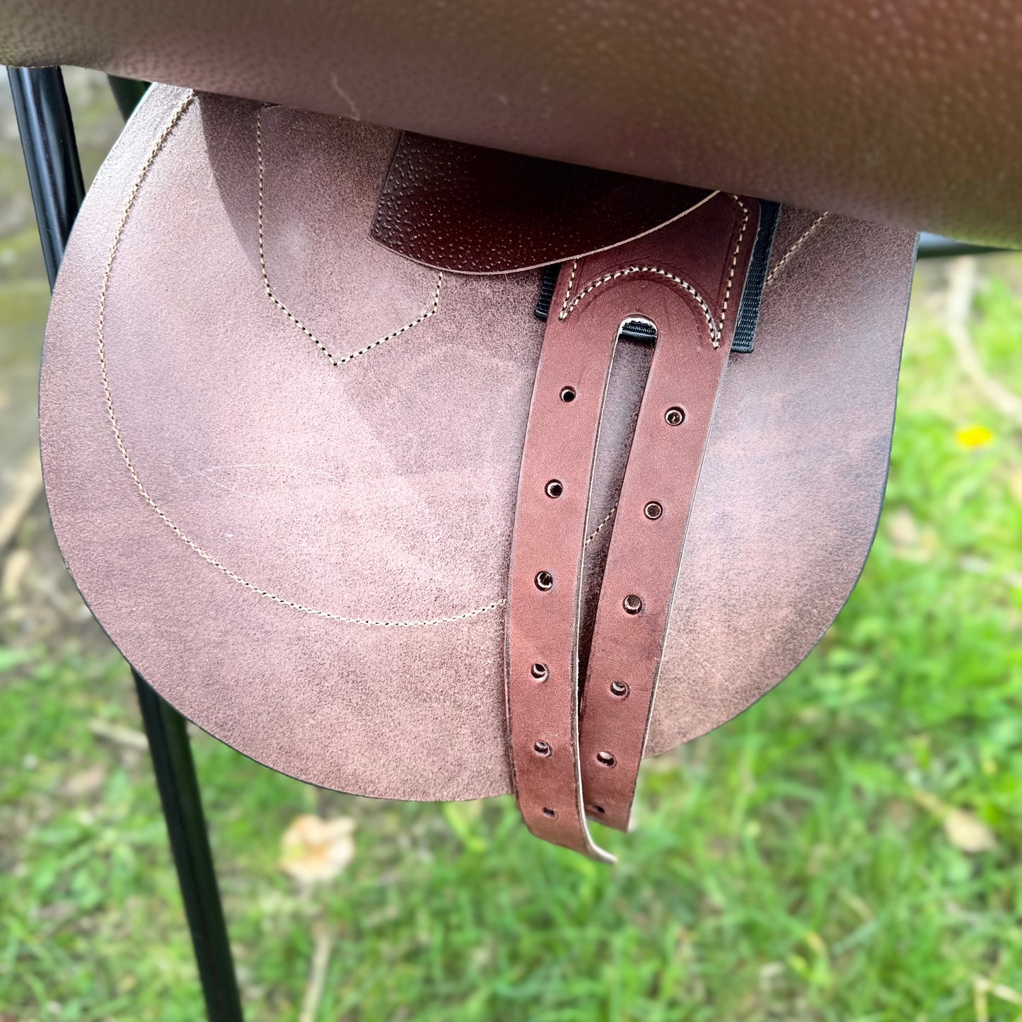 HS#3017 Race Suede Saddle Brown