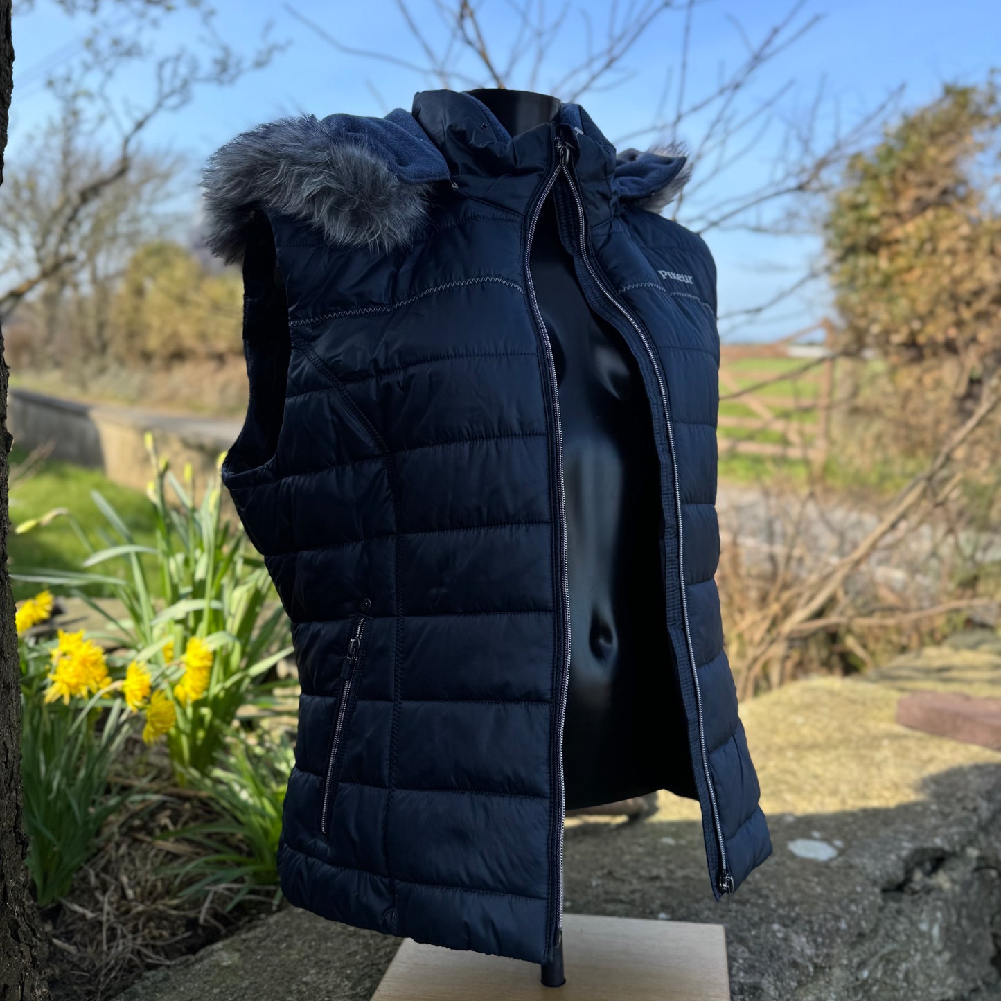 HS#0016 Pikeur Woman's Gilet size44