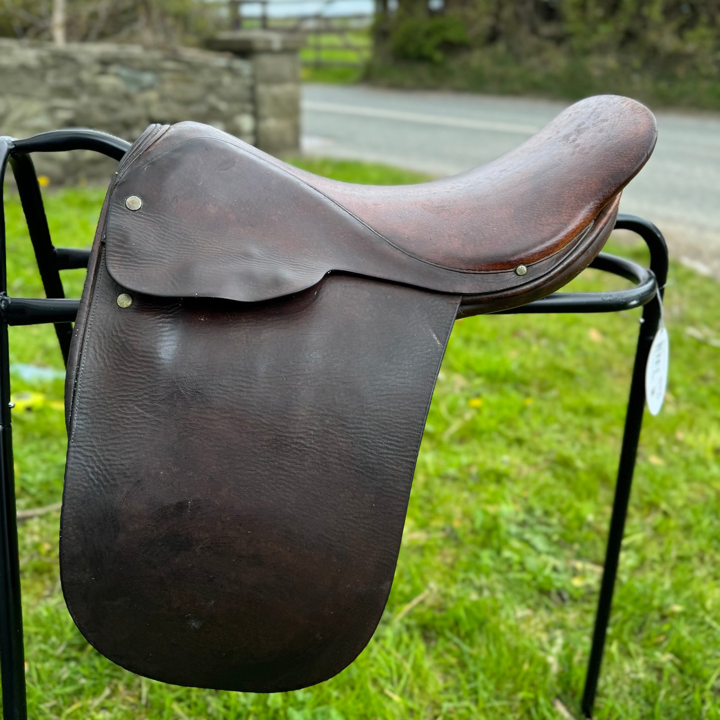 HS#0104 Show Wassal Eldonian Saddle 17"