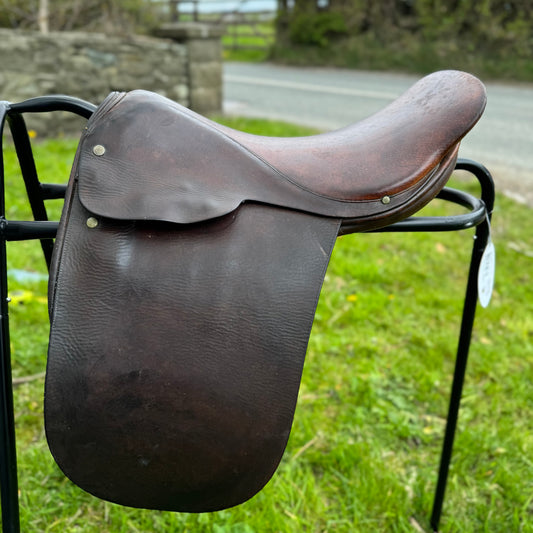 HS#0104 Show Wassal Eldonian Saddle 17"
