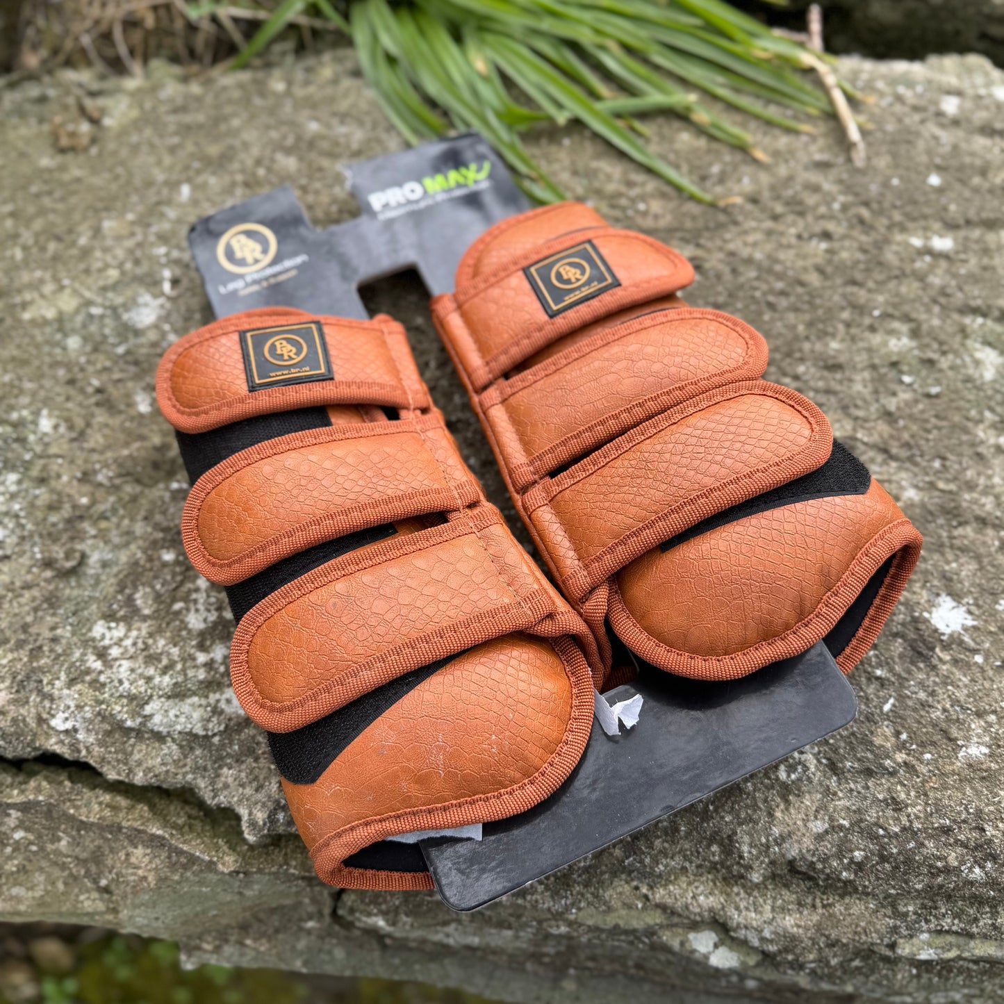 HS#0109 Medium BR pro max Tendon boots