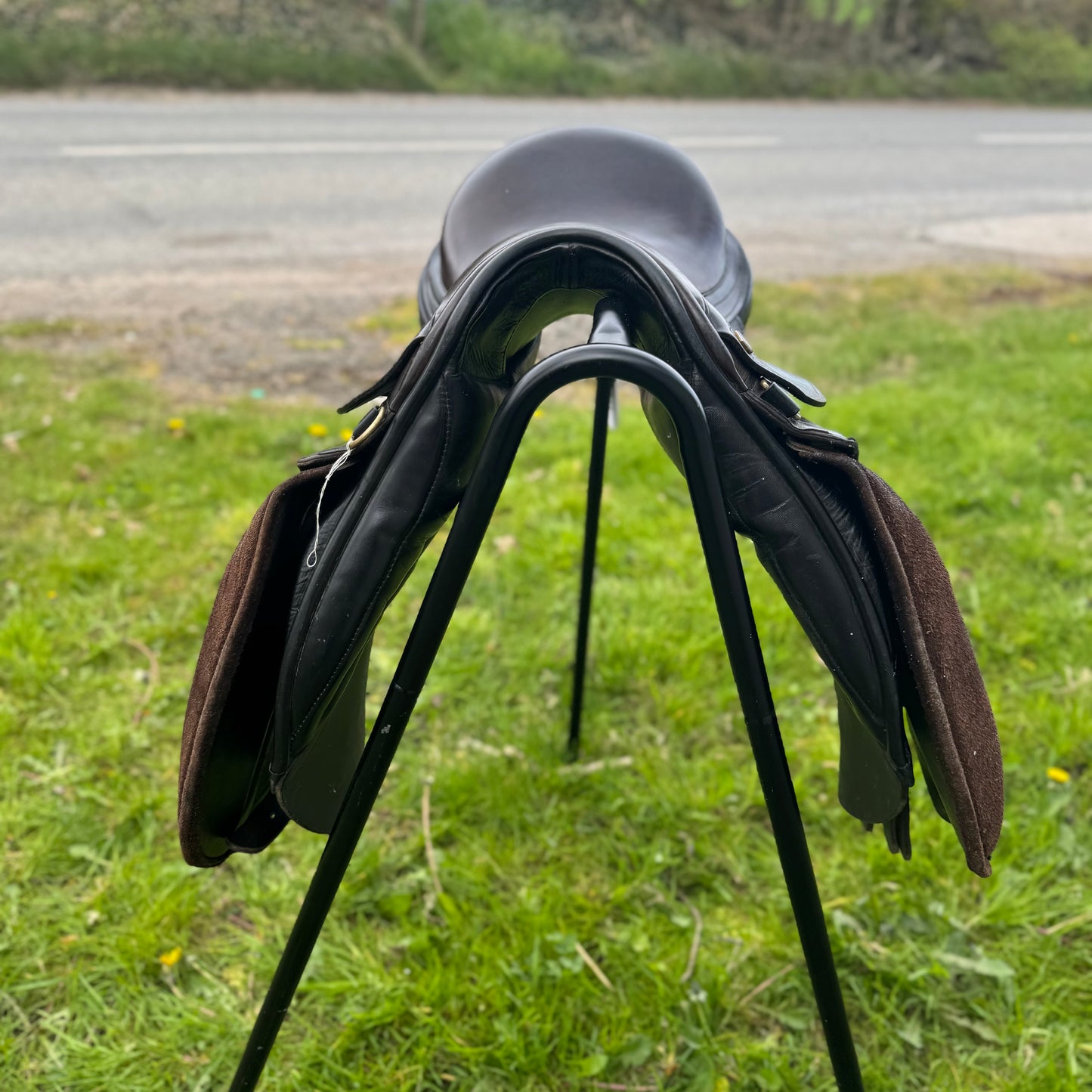 HS#0101 Albion 17.5" N-M Dressage Selecta Saddle