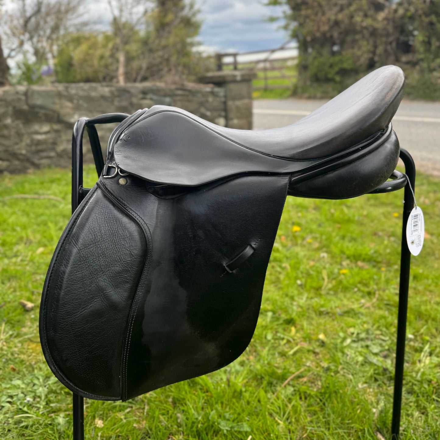 HS#0108 Black 18" Gp Saddle