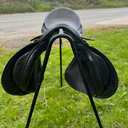 HS#0108 Black 18" Gp Saddle