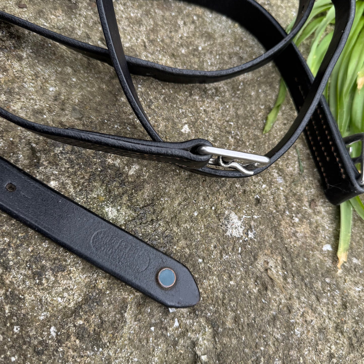 HS#0114 Stubben Irons 4.5" and Leathers 58"