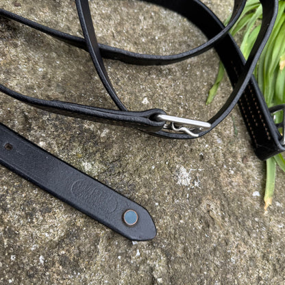 HS#0114 Stubben Irons 4.5" and Leathers 58"