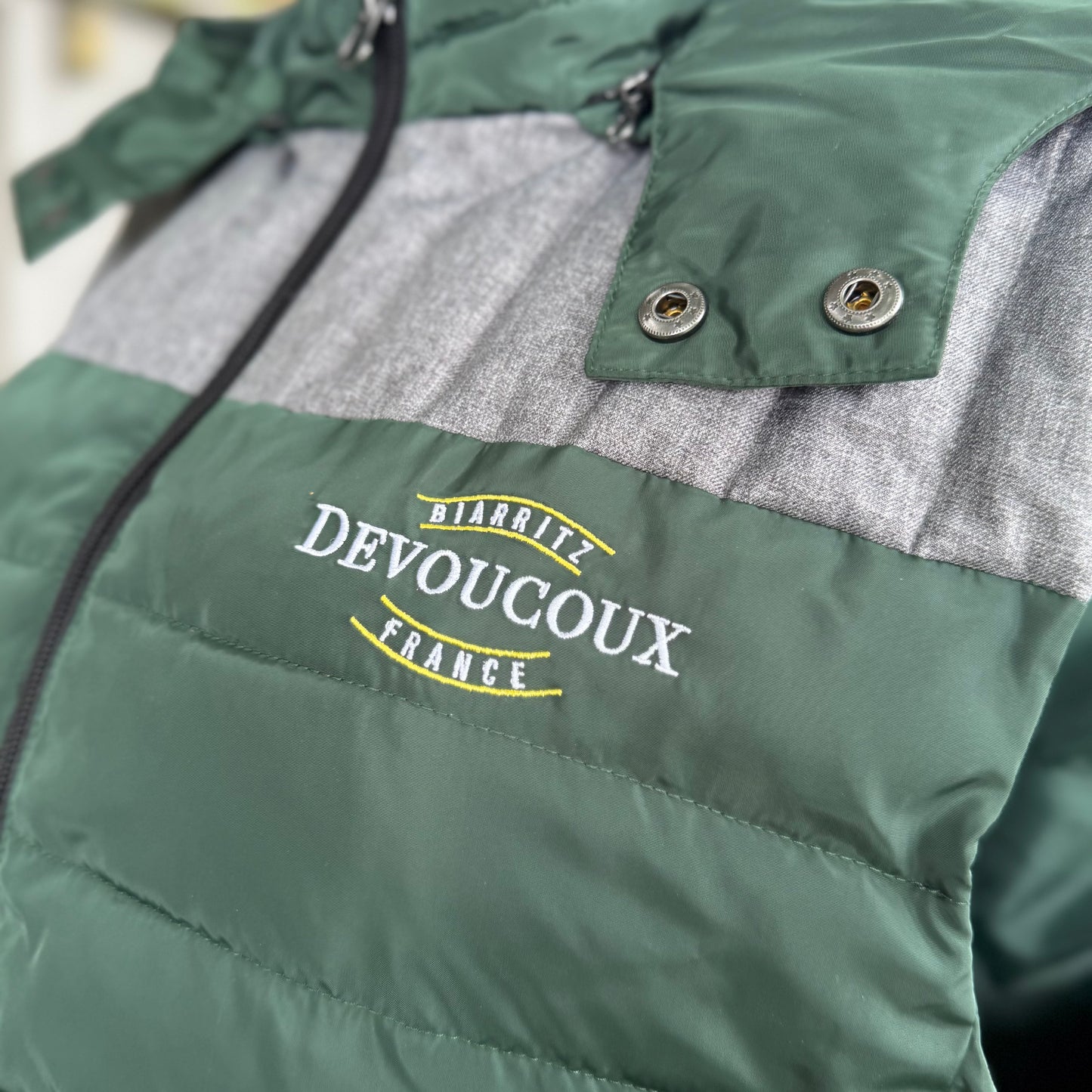 HS#0074 Devoucoux Women’s Josia Padded Sleeveless Jacket Large