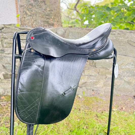 HS#0095 Albion Dressage Saddle 17.5" Medium