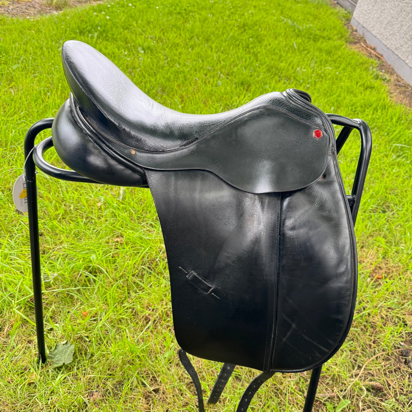 HS#0095 Albion Dressage Saddle 17.5" Medium