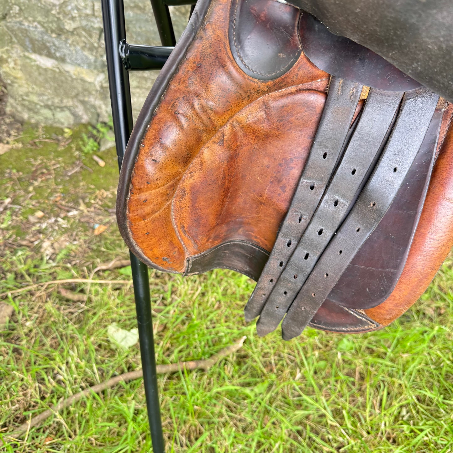 HS#0096 Show Pariani Saddle 18" medium