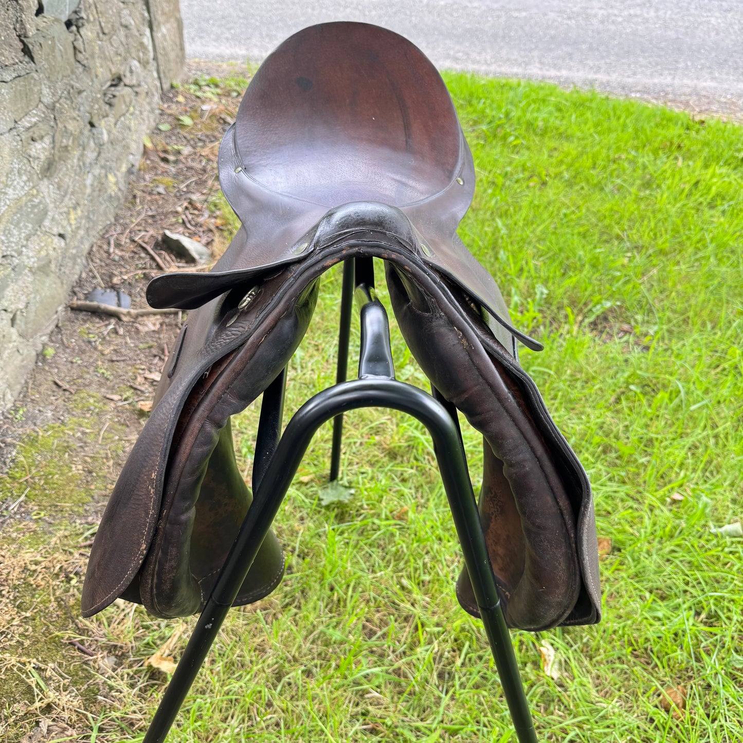 HS#0096 Show Pariani Saddle 18" medium