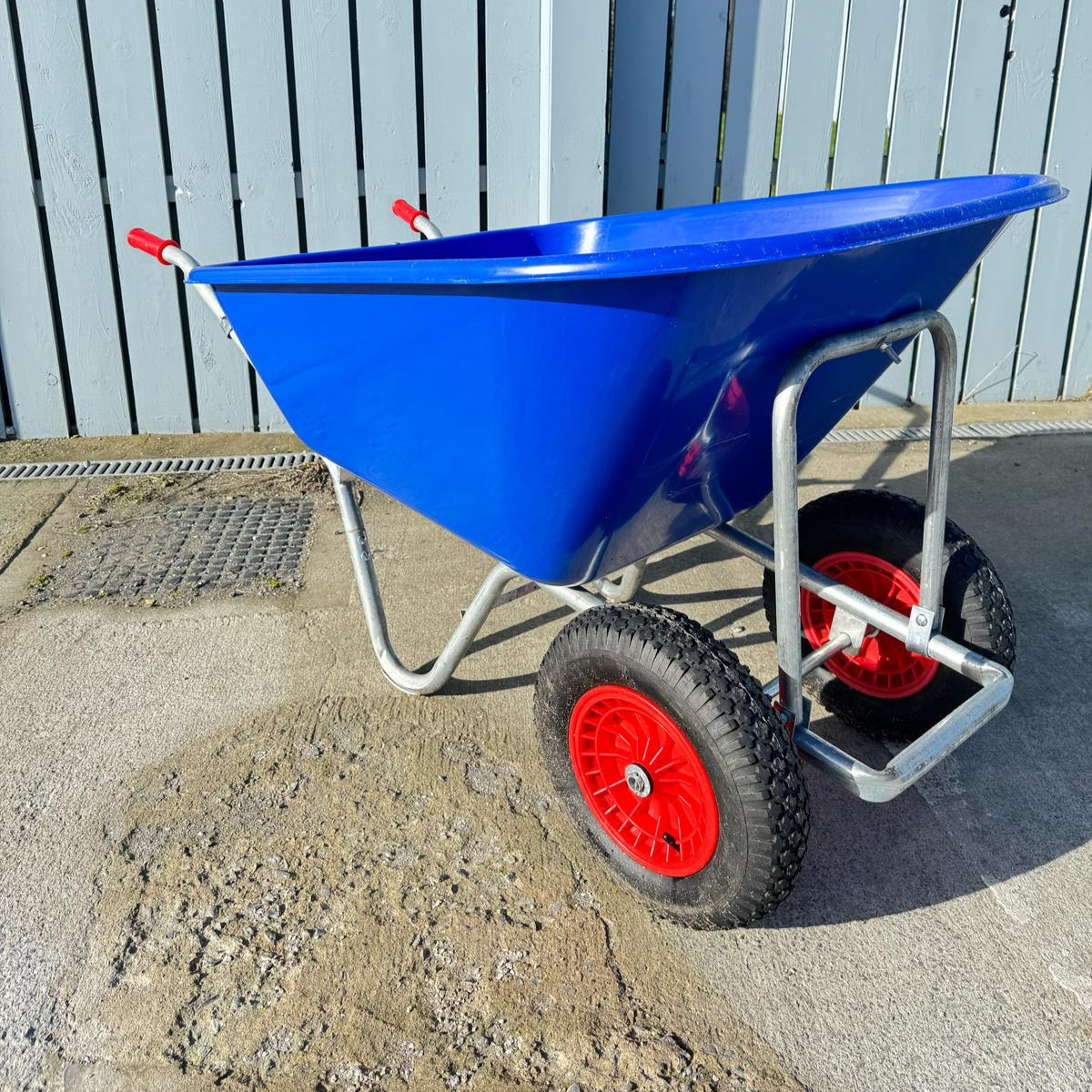 HS#0003 200L Galvanised Jumbo Wheelborrow
