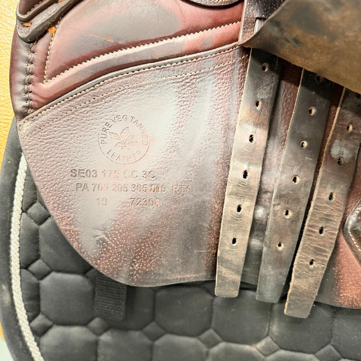 CWD Jump Saddle 17.5 "