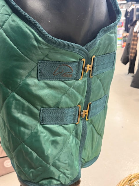 Luxurious fleece stable rug