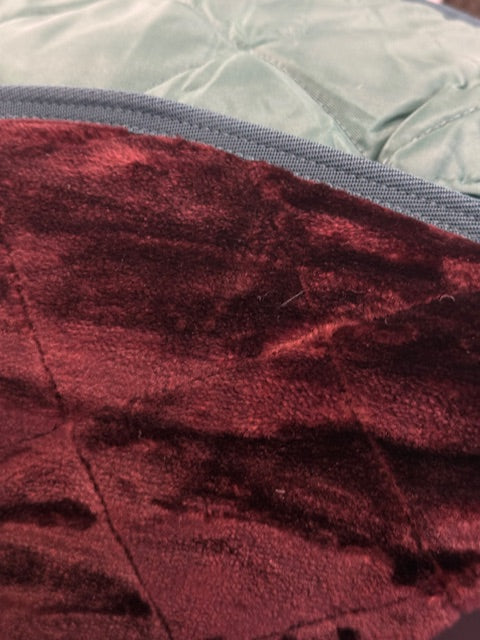 Luxurious fleece stable rug